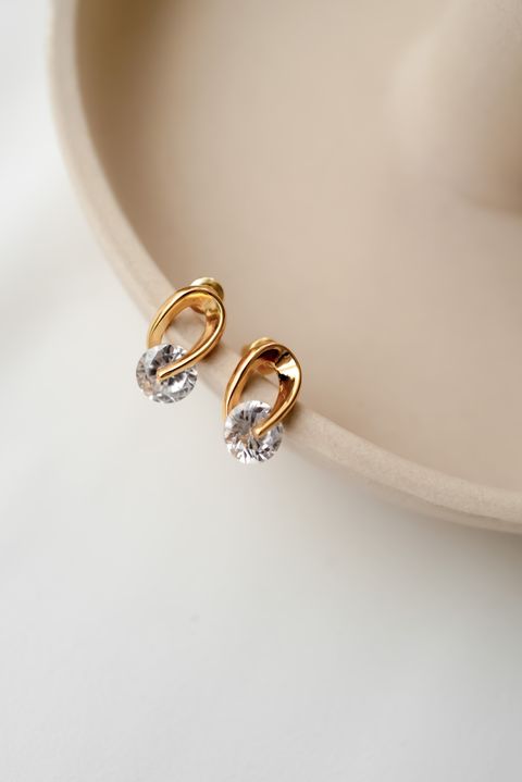 F4ADBD3C-F708-4682-8CC2-DD6EC84513DA