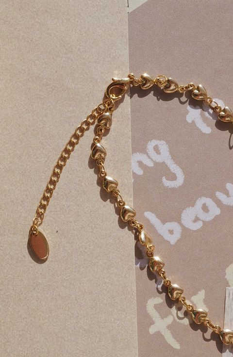 CF8F3867-E572-4D1C-A2A6-C83FCDD829BE