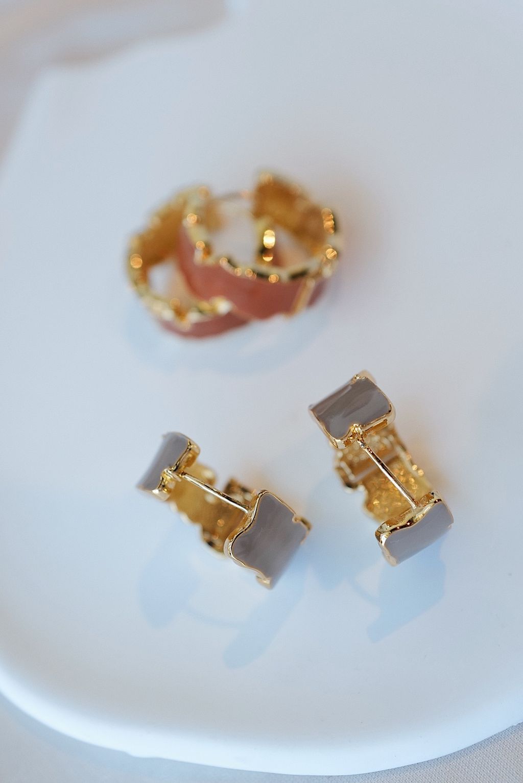 8D72B3B8-E35A-43A0-BD74-CAE5714224B0