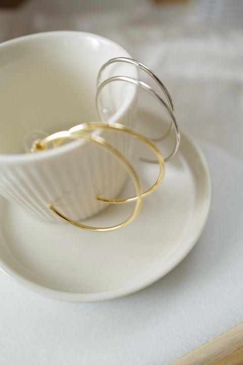 03E8C5B4-C8CF-40E3-B218-3AB02DF79CD1