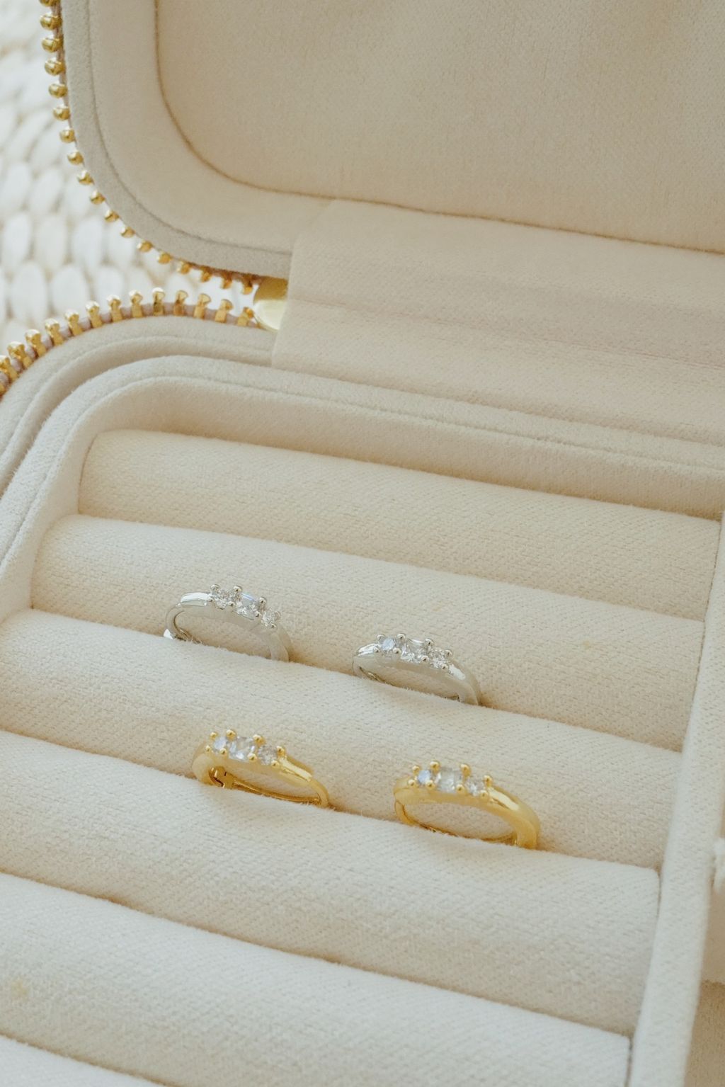 7C56E9DC-29E5-4370-A4FE-09655E26E37F