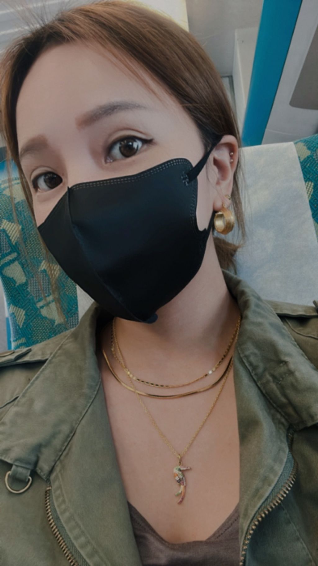 F6724075-3627-4DAC-AD50-A73E2001BD67