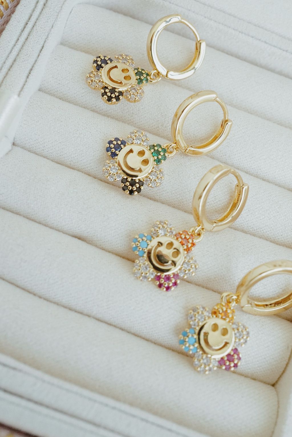 D96762E2-7E28-444A-ABEB-865A9CEB0596