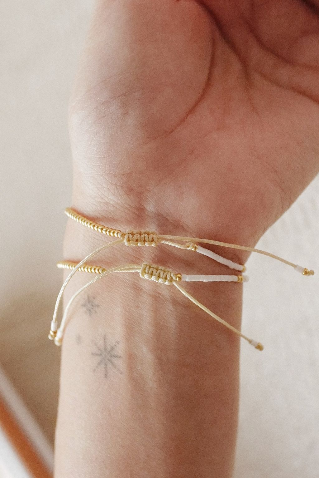 2432CAB8-6236-48E2-AAC3-5BCEBEE28F27