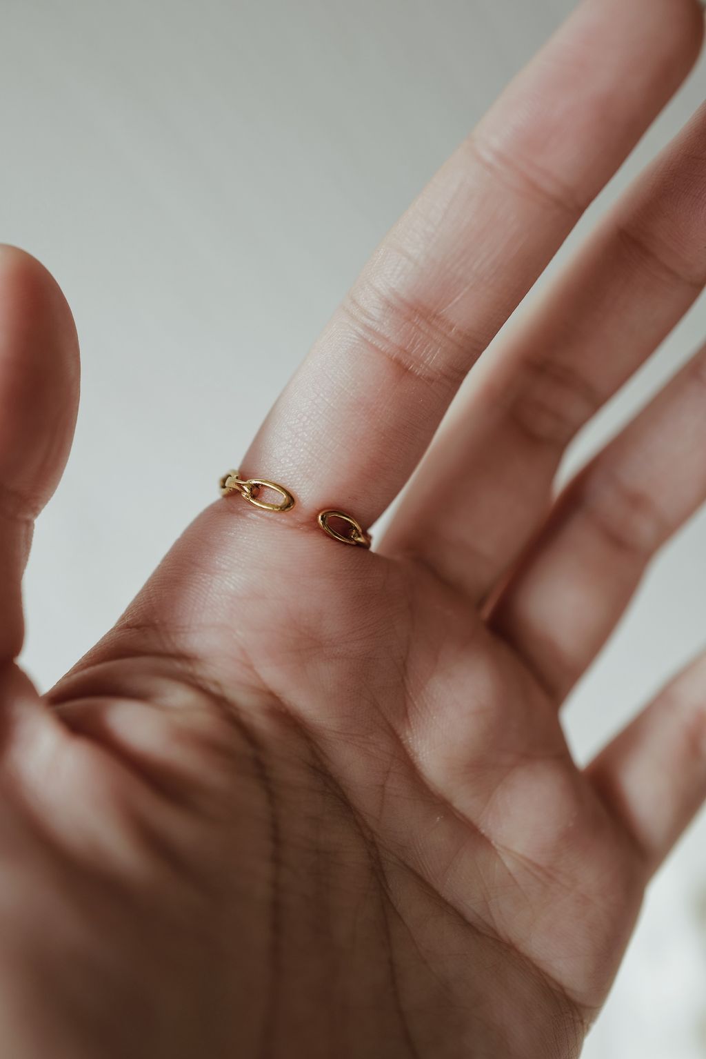 L1121729-1696438899419