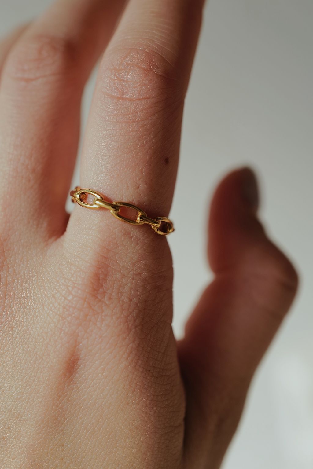 L1121727-1696438899424