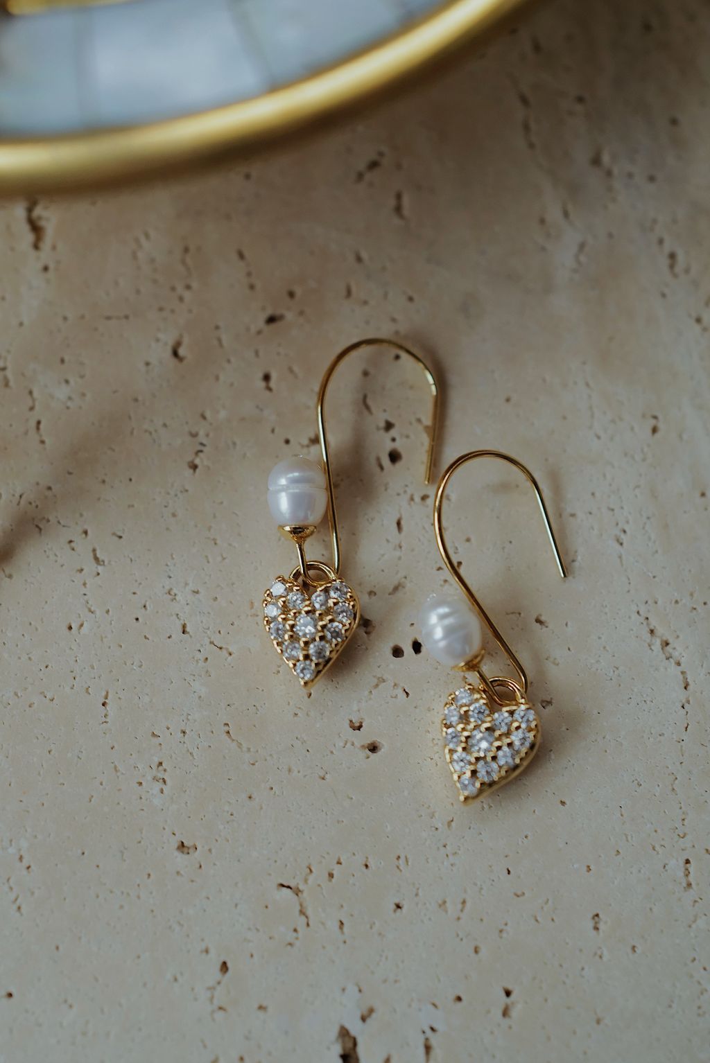 L1121884-1696490261347