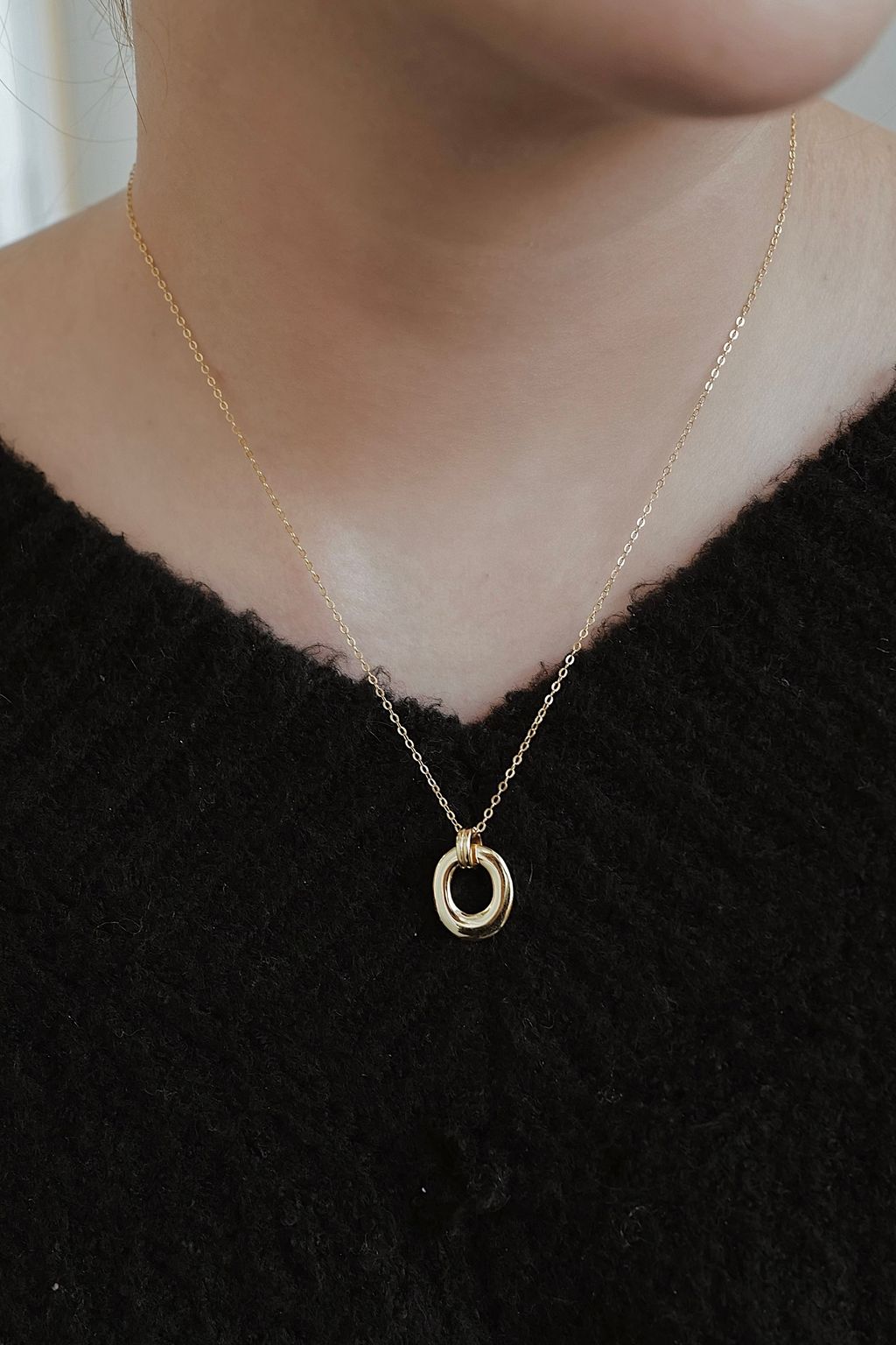 Facetune_21-03-2025-14-59-48-1742793847252