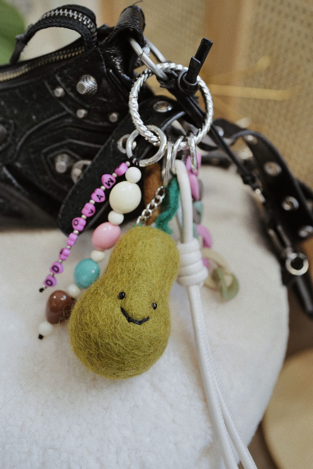 L1170408-1742796301671