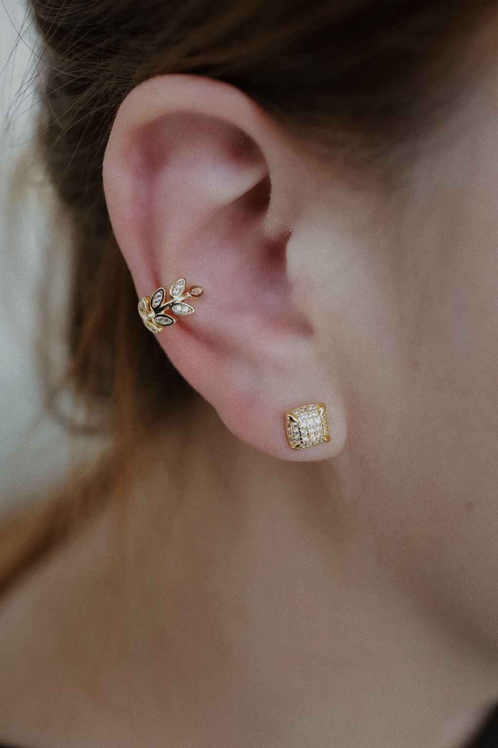 Facetune_27-04-2025-23-51-15-1746073961389