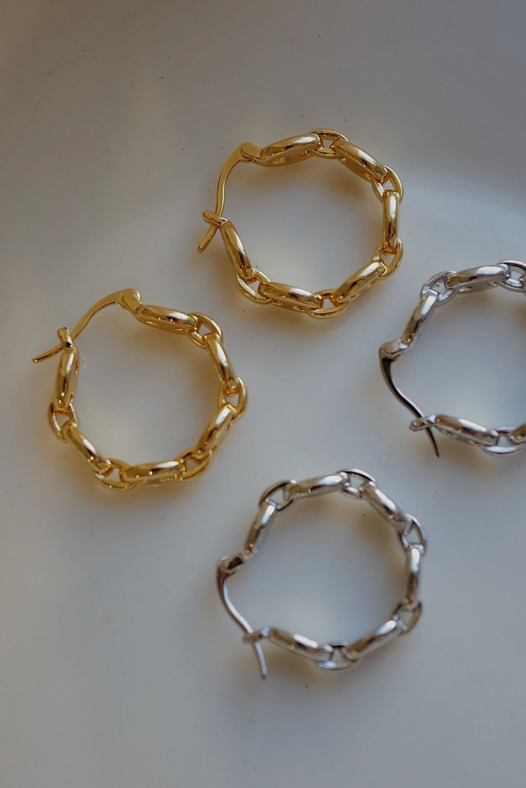 L1210386-1751889157301