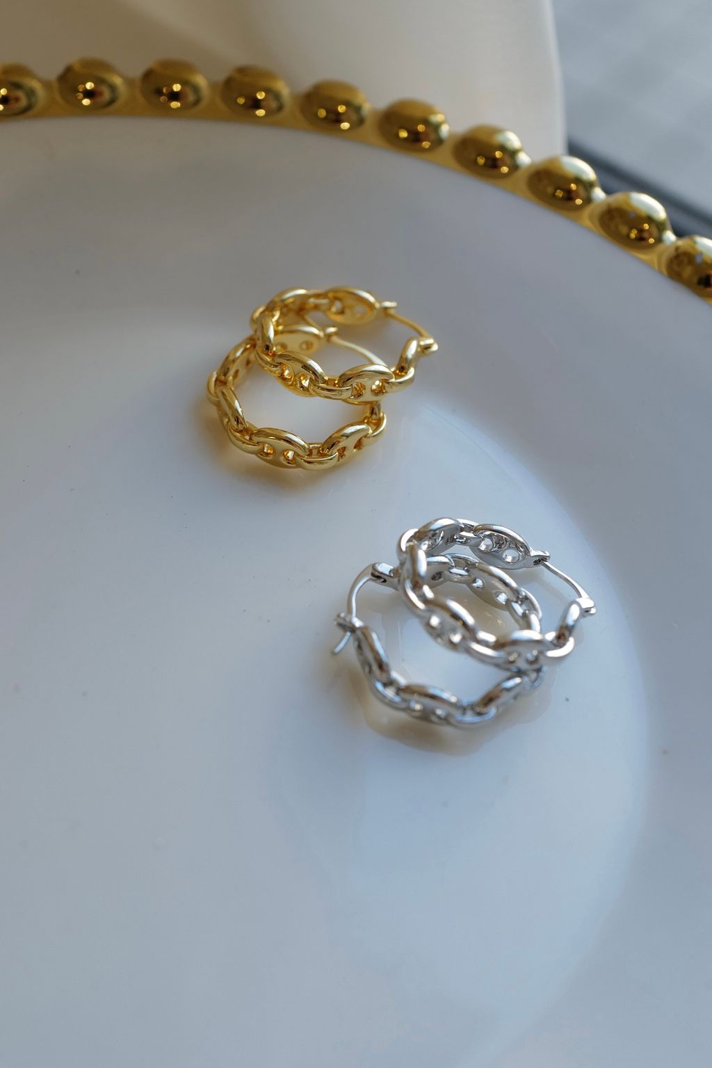 L1210394-1751889157308