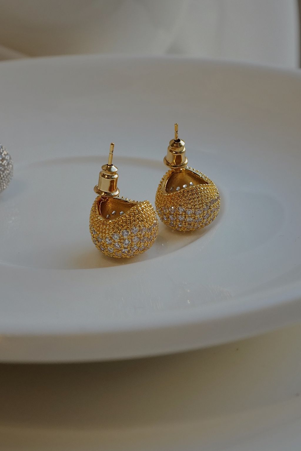 L1210440-1751889272063