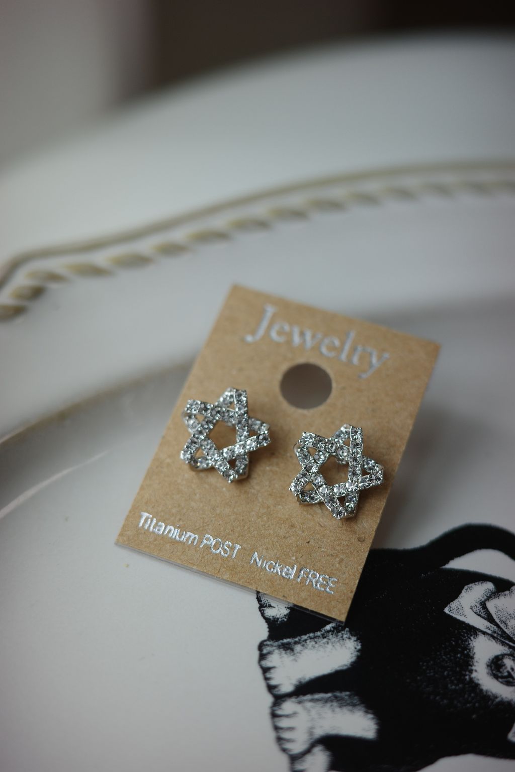 R0011003-1760019025520