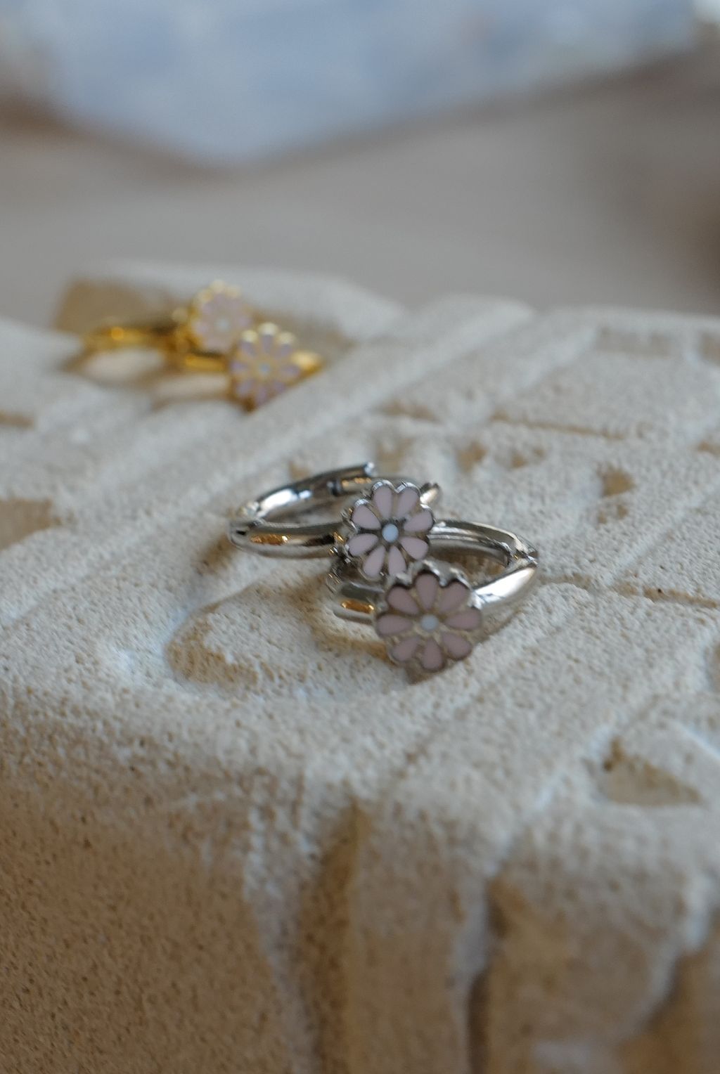 L1220395-1760096147285