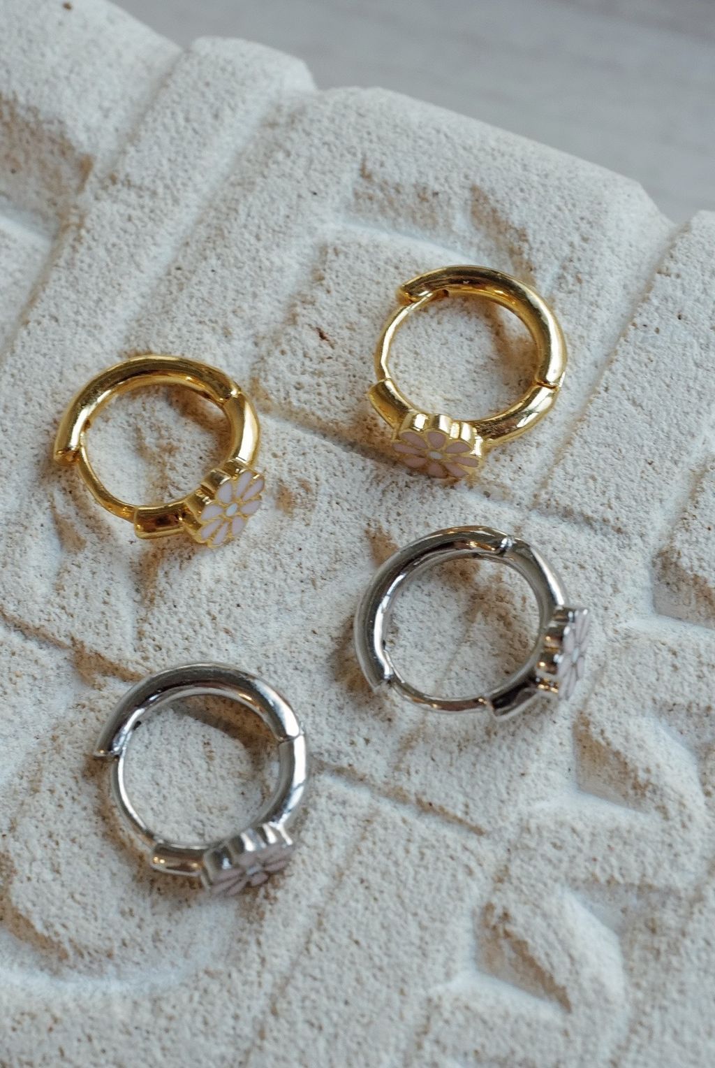 L1220391-1760096147297