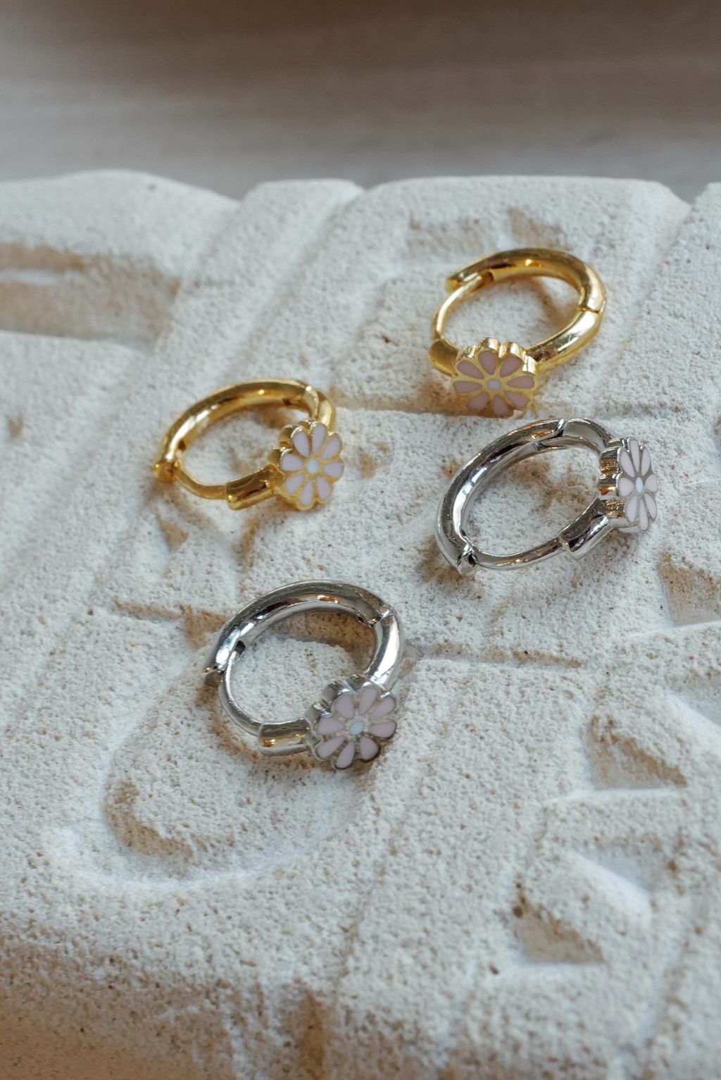 L1220389-1760096147319