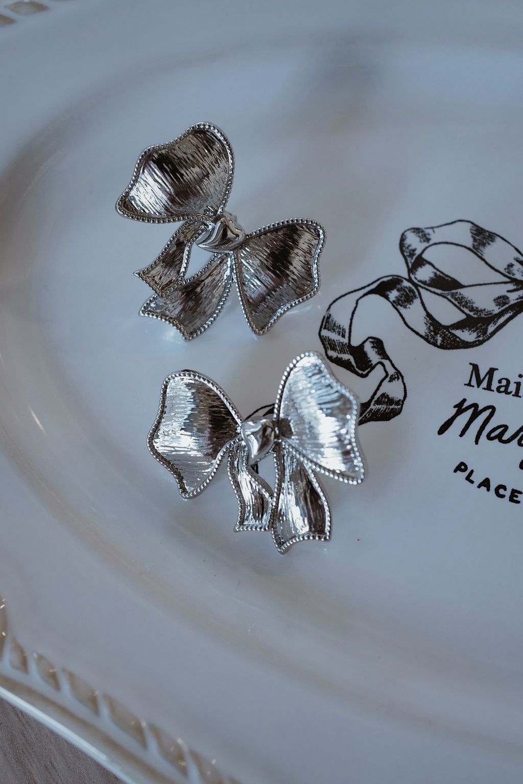 L1230610-1762623046004