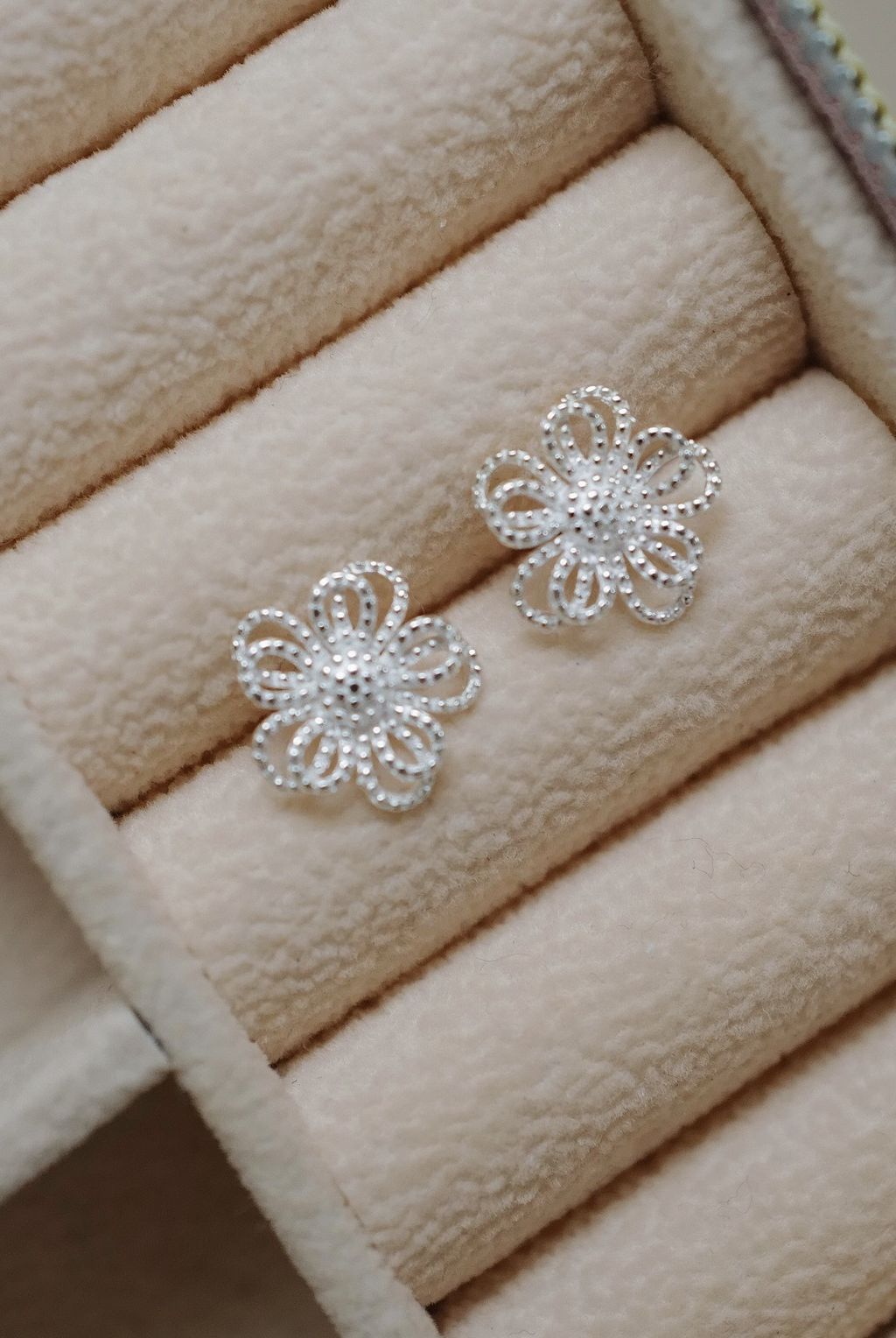 L1220809-1762624114543