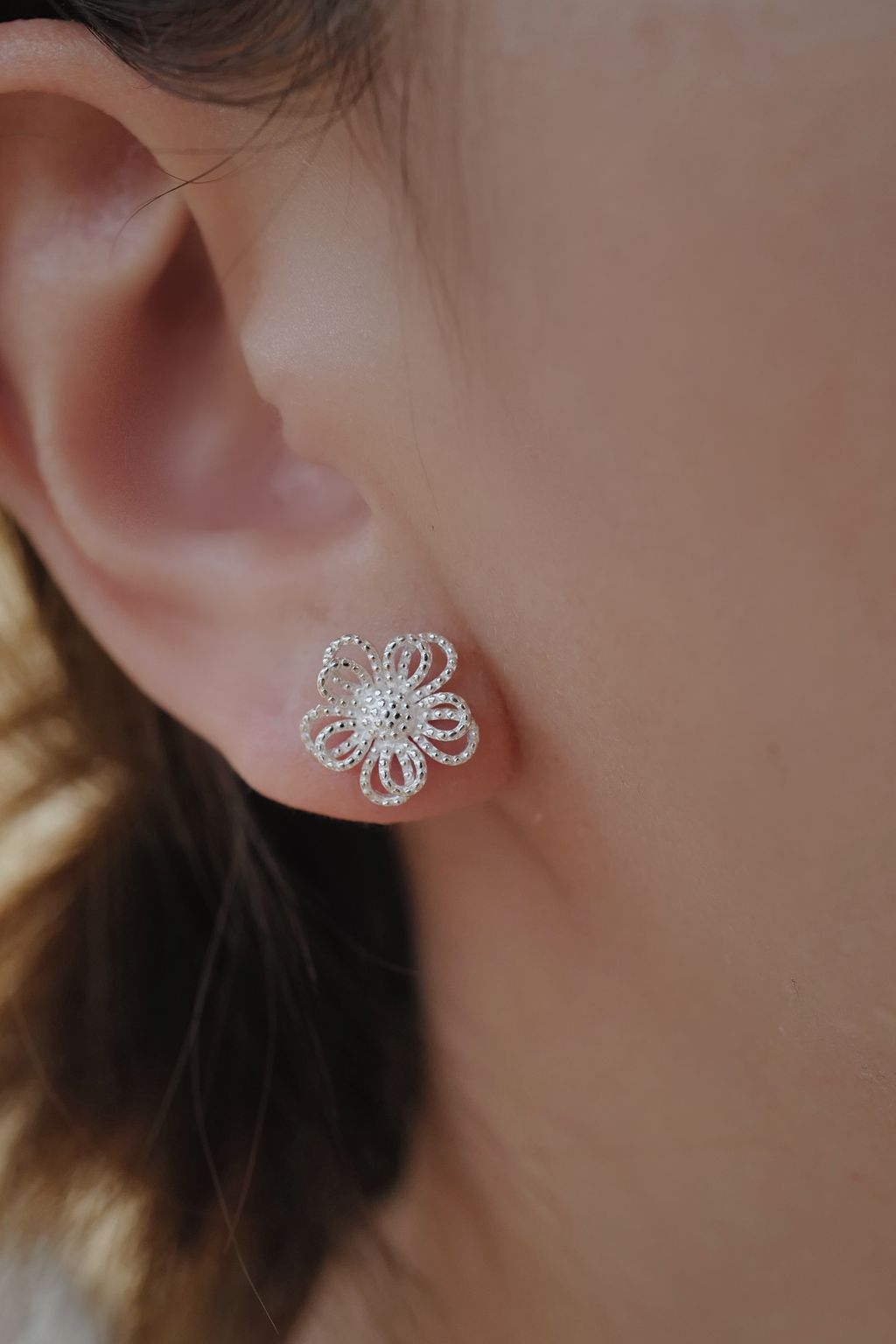 Facetune_07-11-2025-23-43-18-1762624113510