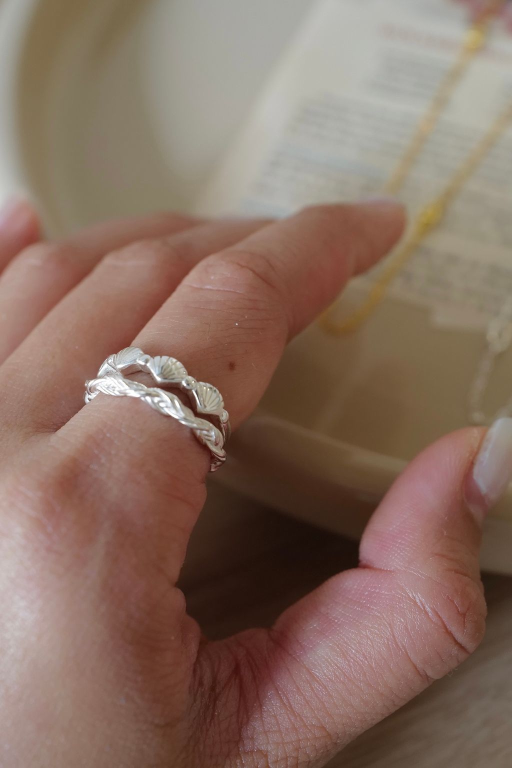 L1230674-1762625982191