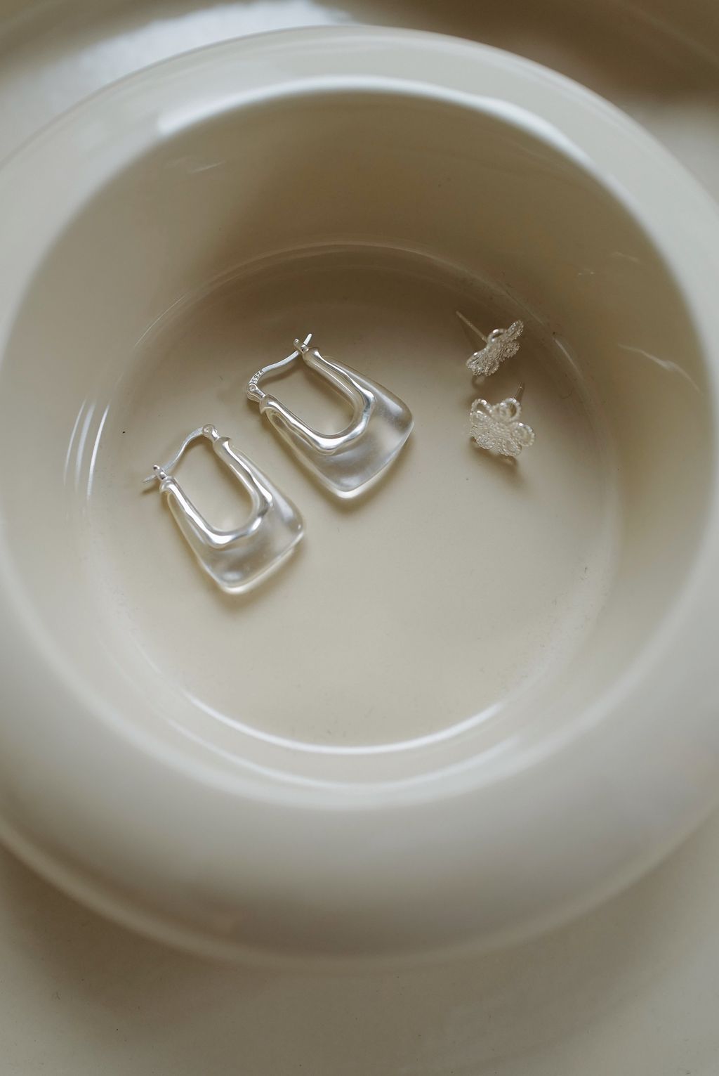 L1220802-1762629453145