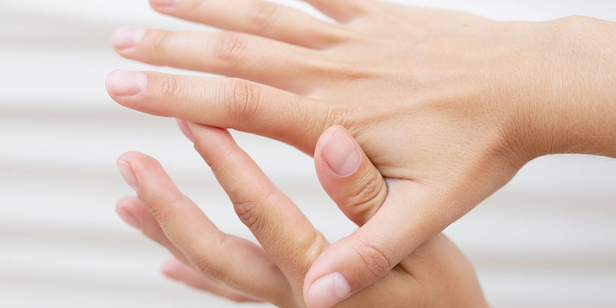 指甲變色可能是感染了嗎？什麼是灰指甲呢?
