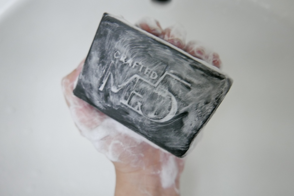 ME5手工皂，竹炭精華皂、淨膚火山泥皂、馬油滋潤皂、左手香草本皂、櫻花保濕嫩膚皂image001 (10).jpg