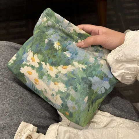 1750566572545-888962965