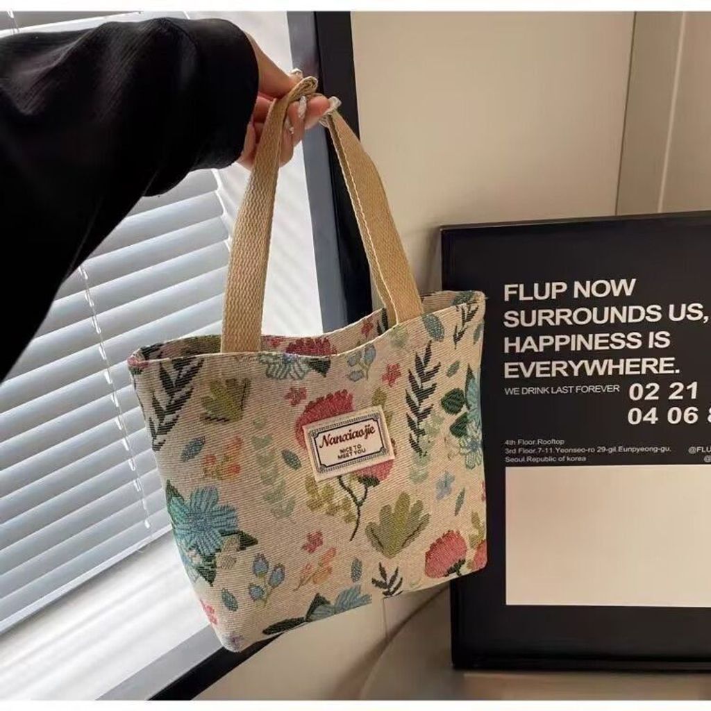 1754105425324-573863705