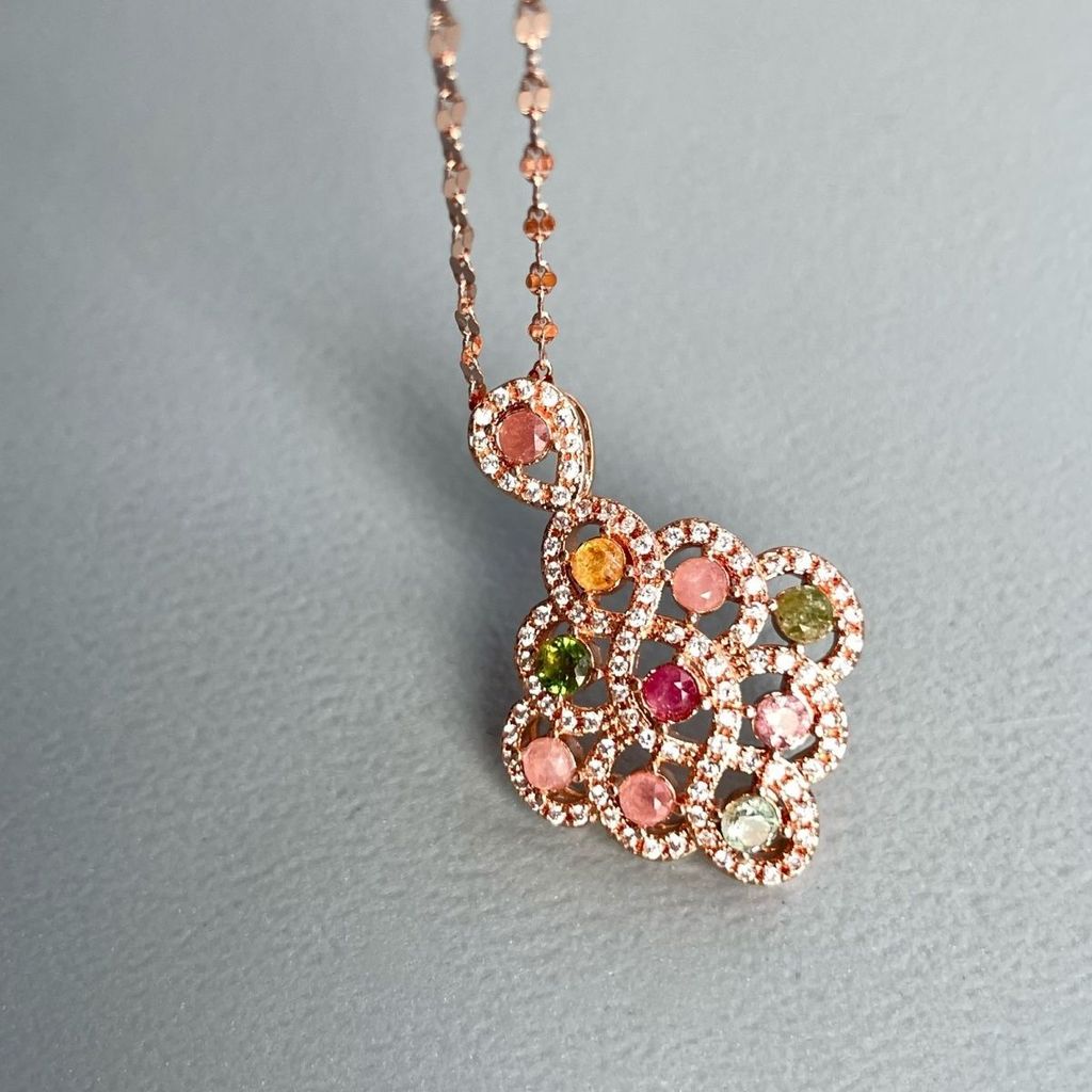 1757131645993-349544543