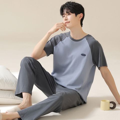 1760521243499-1334003359