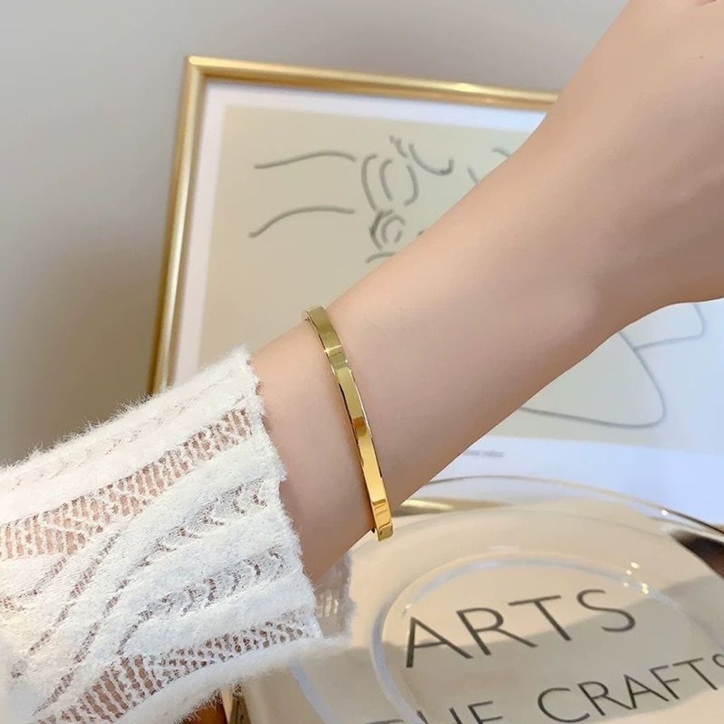 1763090200025-1578376694