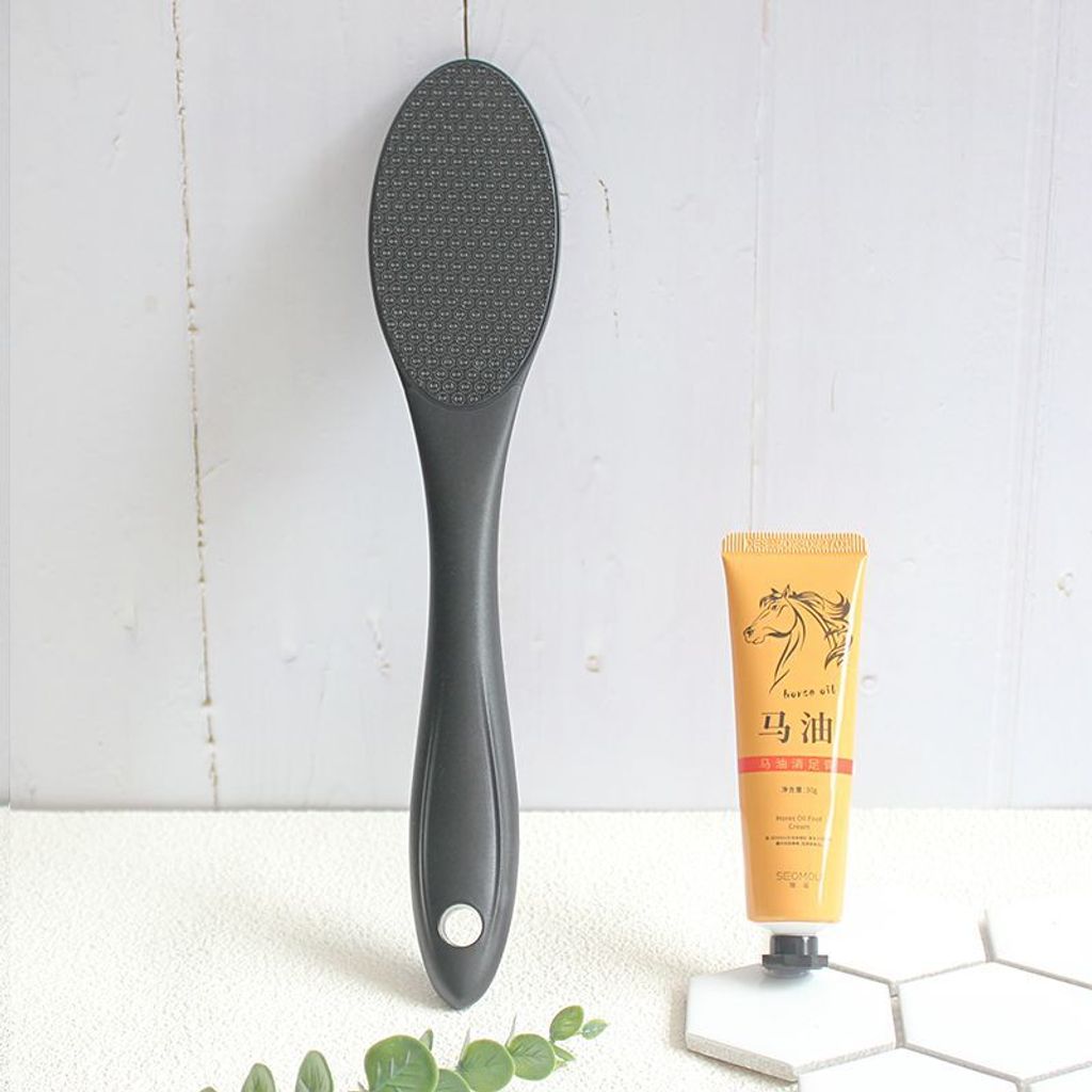 1764142529648-1824957460