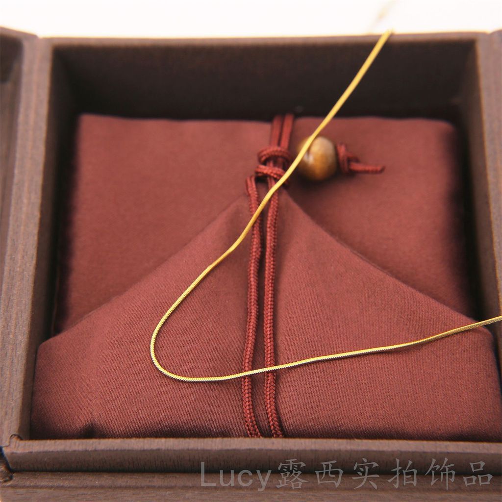 1764643616947-1686543210