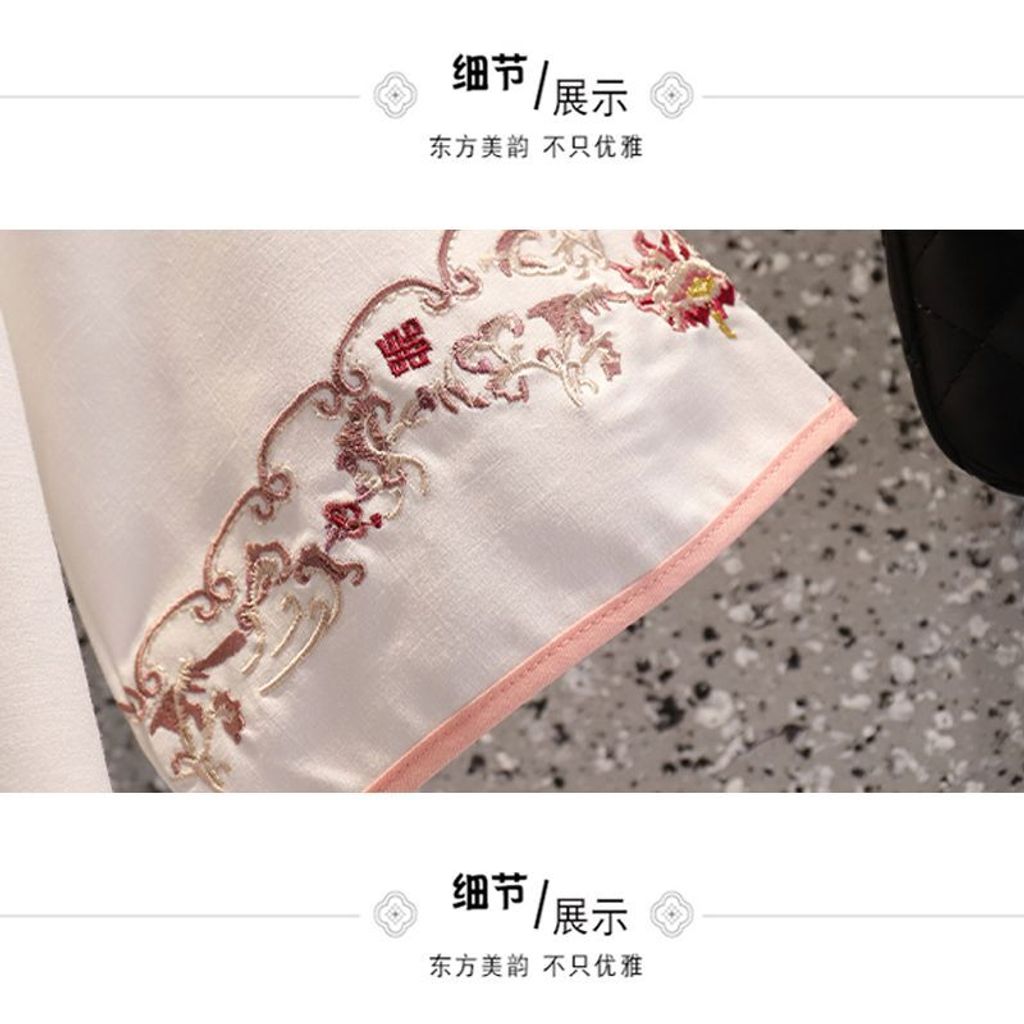 1765378577094-1888677031