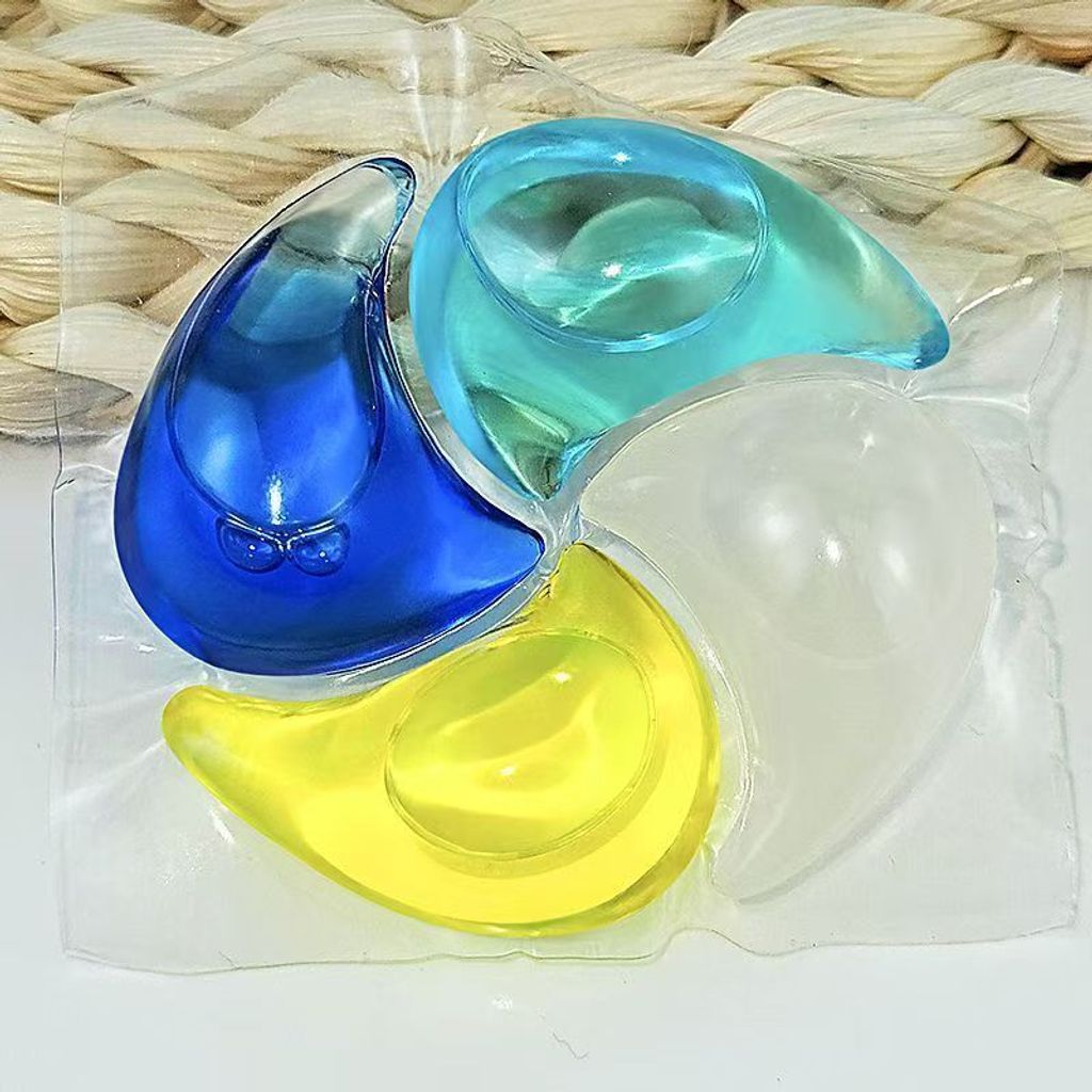 1765720296373-1331108883