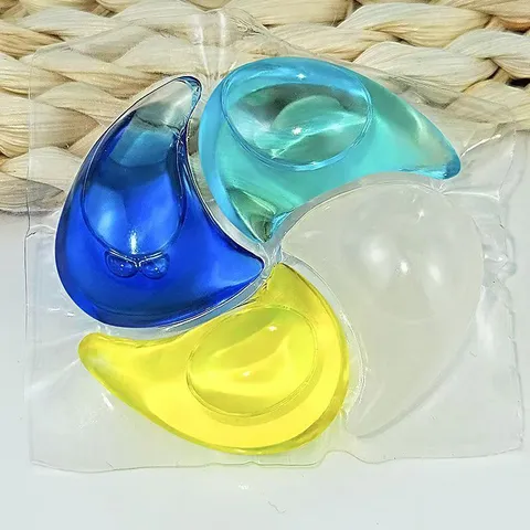 1765720296373-1331108883