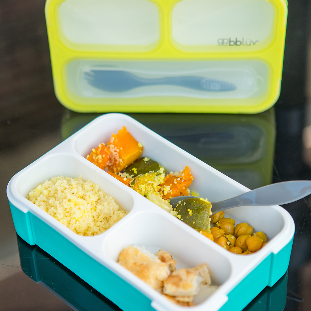 B0123_-_Bento_-_Lifestyle_-_Blue_Lunchbox_Opened_with_food_-_Green_lunchbox_in_background_-_Square_Format