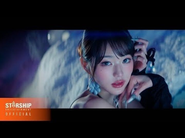 IVE- 2nd EP: IVE Switch ( Photobook 版｜CD ) 內頁 1