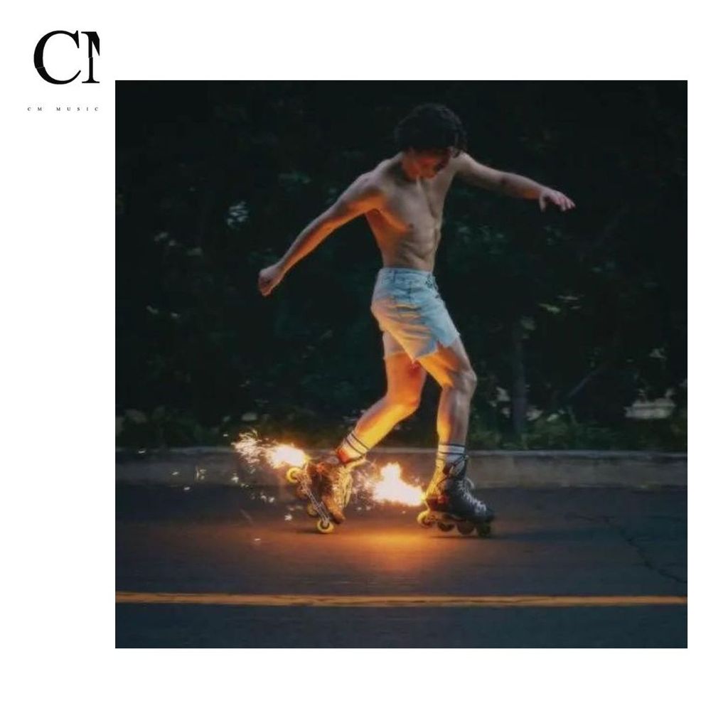 班森布恩 Benson Boone - Fireworks & Rollerblades（CD） 封面
