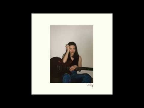 Laufey - Typical Of Me（黑膠唱片 LP） 內頁 1