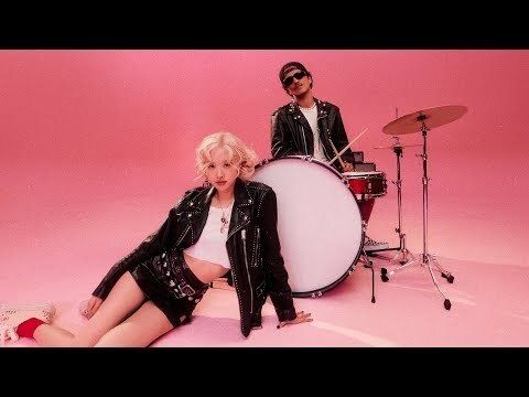 朴彩英 Rosé (BLACKPINK) - 首張專輯: Rosie（Rosé官網限定版｜CD） 內頁 4
