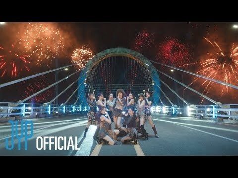 TWICE- With You-th ( Photobook 版｜CD ) 內頁 1