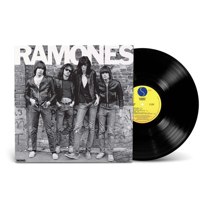 Ramones - Ramones【50 週年紀念版｜單聲道混音｜Rocktober '26｜實體唱片行限定】（黑膠唱片 LP） 封面