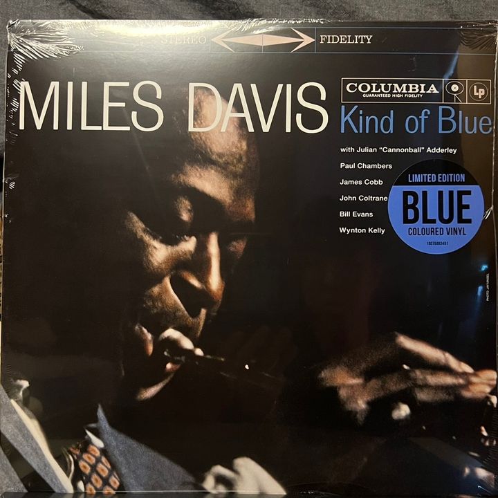 Miles Davis-Kind of Blue (藍色限量彩膠 LP) 封面