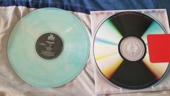 Kanye west 肯爺- Yeezus (超稀有｜大理石彩膠｜黑膠唱片 LP) 內頁 1