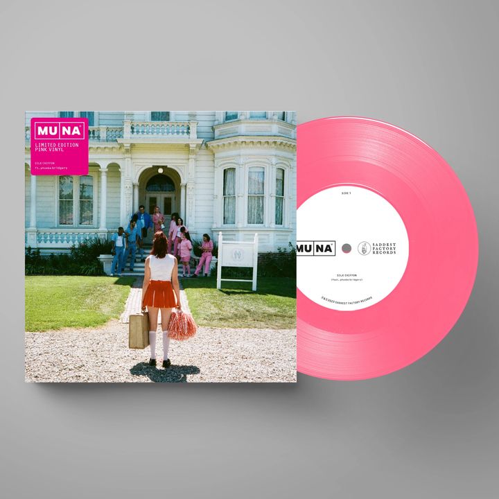 Muna- Silk Chiffon（7寸粉色彩膠｜Indie獨家｜黑膠唱片 LP） 封面