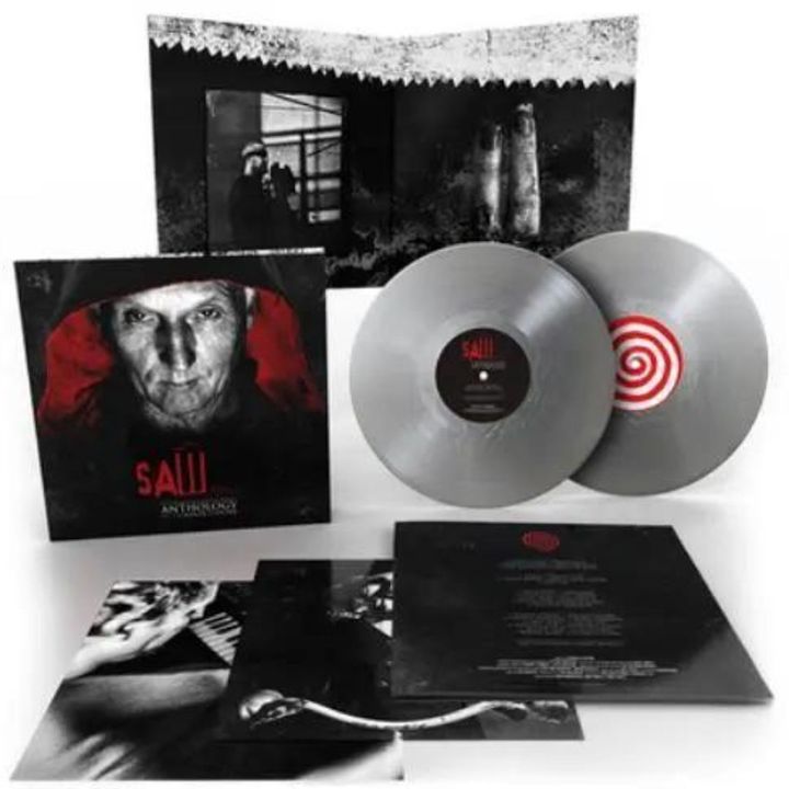 奪魂鋸 Saw Anthology: Vol 2 原聲帶（銀色彩膠｜黑膠唱片 2LP） 內頁 1