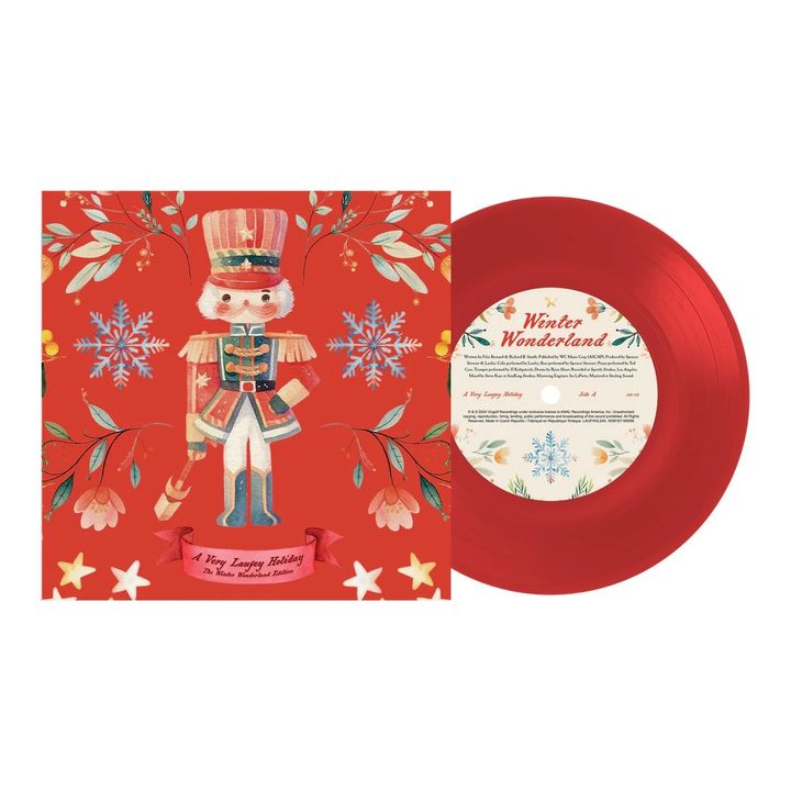 Laufey - Very Laufey Holiday: The Winter Wonderland Edition（聖誕節紅 / 綠膠｜7寸｜黑膠唱片 LP） 內頁 1